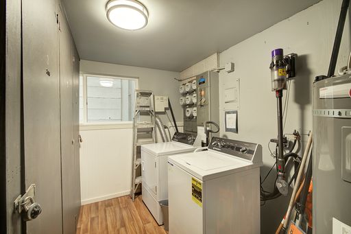 Listing photo thumbnail