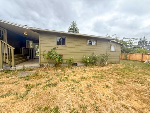 Listing photo thumbnail