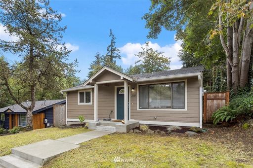 2327 NE 86th Street, Seattle, WA 98115
