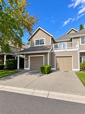 3712 101st Way NE #505, Kirkland, WA 98033