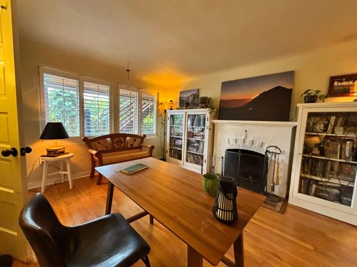 Listing photo thumbnail