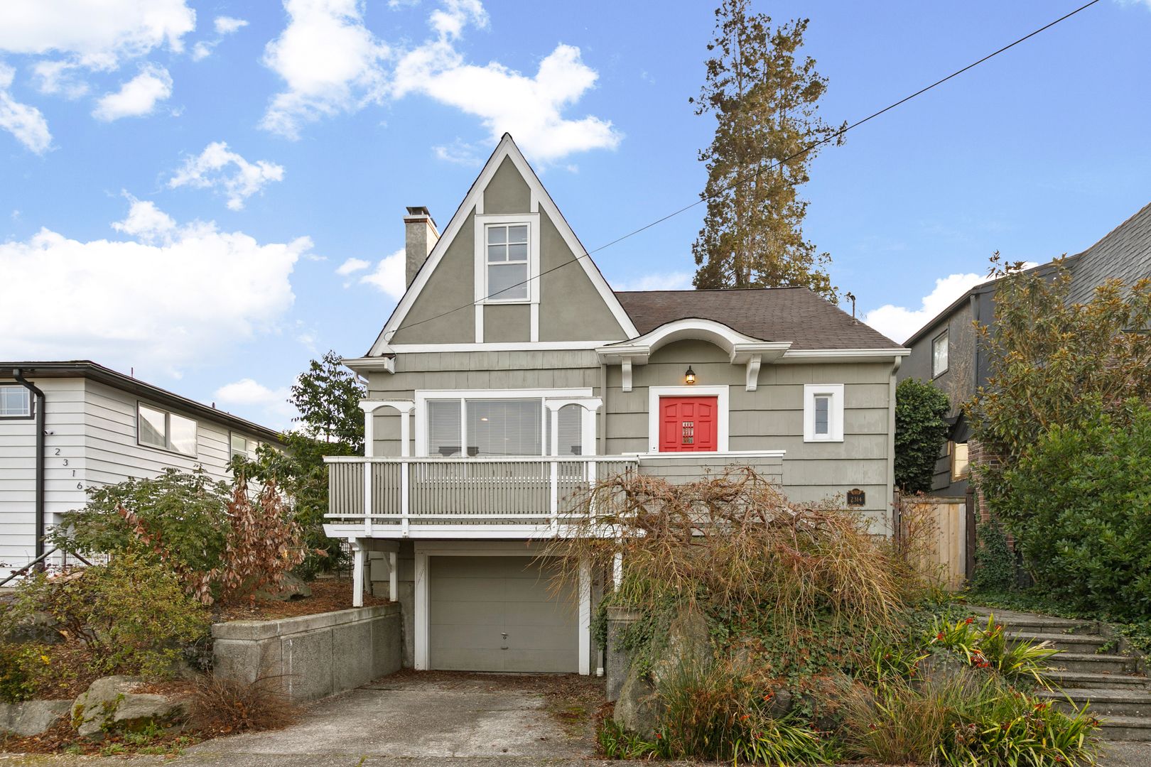 Seattle House: 2314 41st Ave E