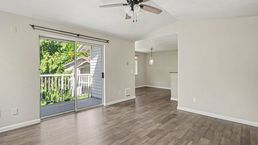 Listing photo thumbnail