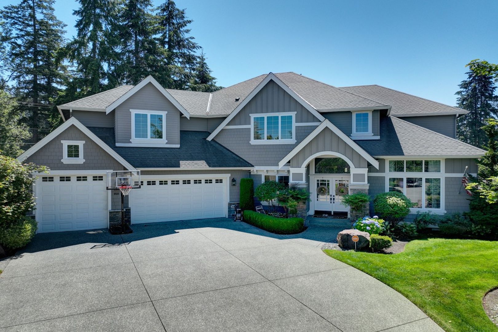 Sammamish House: 950 211th Pl SE