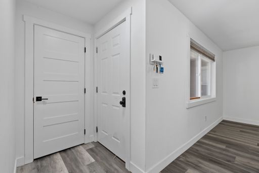 Listing photo thumbnail