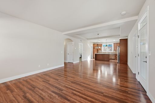 Listing photo thumbnail