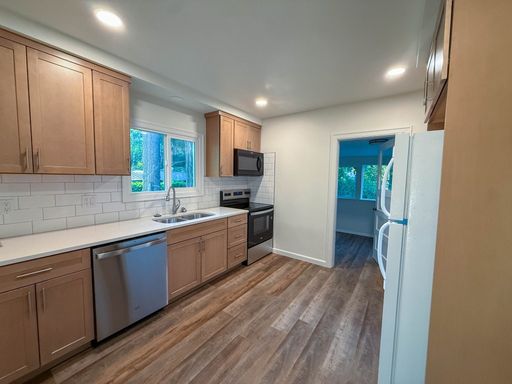 Listing photo thumbnail