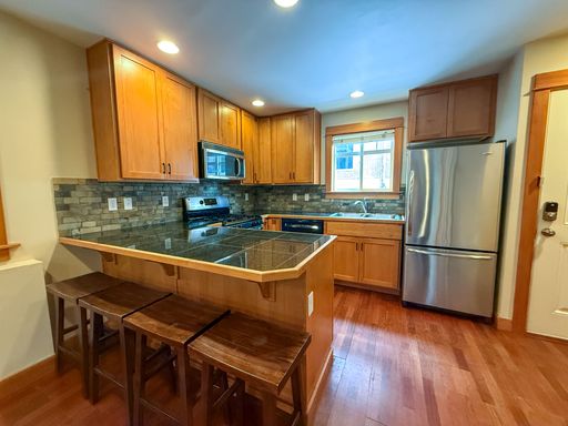 Listing photo thumbnail