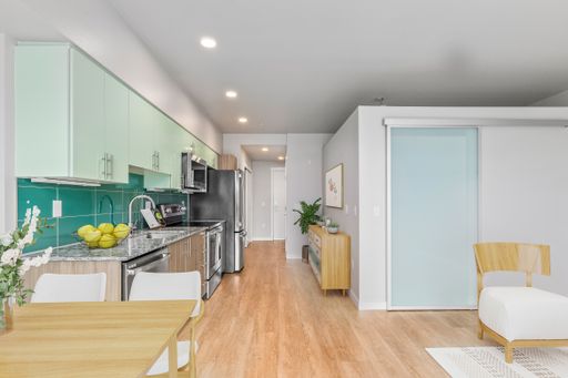 Listing photo thumbnail