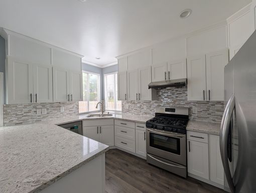 Listing photo thumbnail