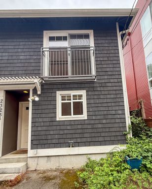 2325 Franklin Avenue E #A, Seattle, WA 98102