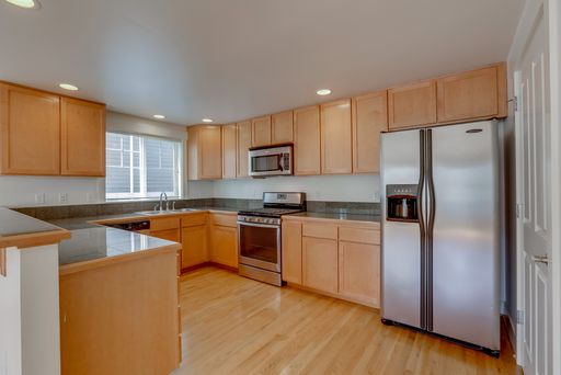 Listing photo thumbnail
