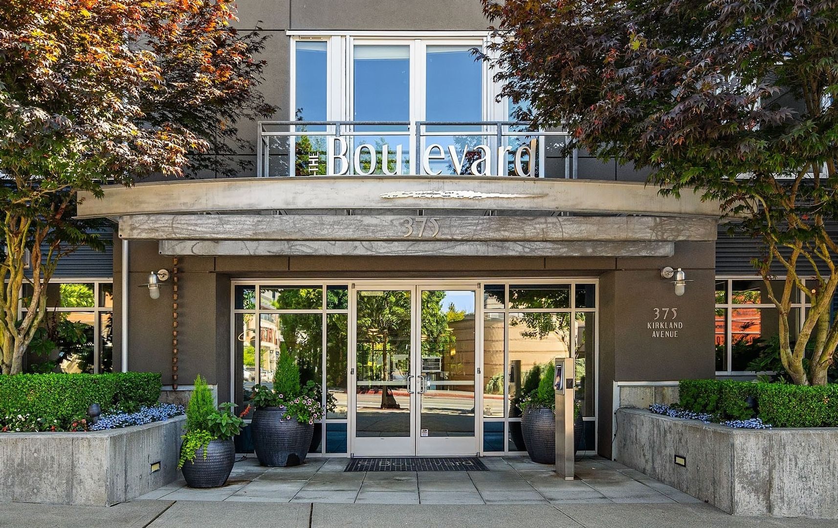 Kirkland Condo: 375 Kirkland Ave #215