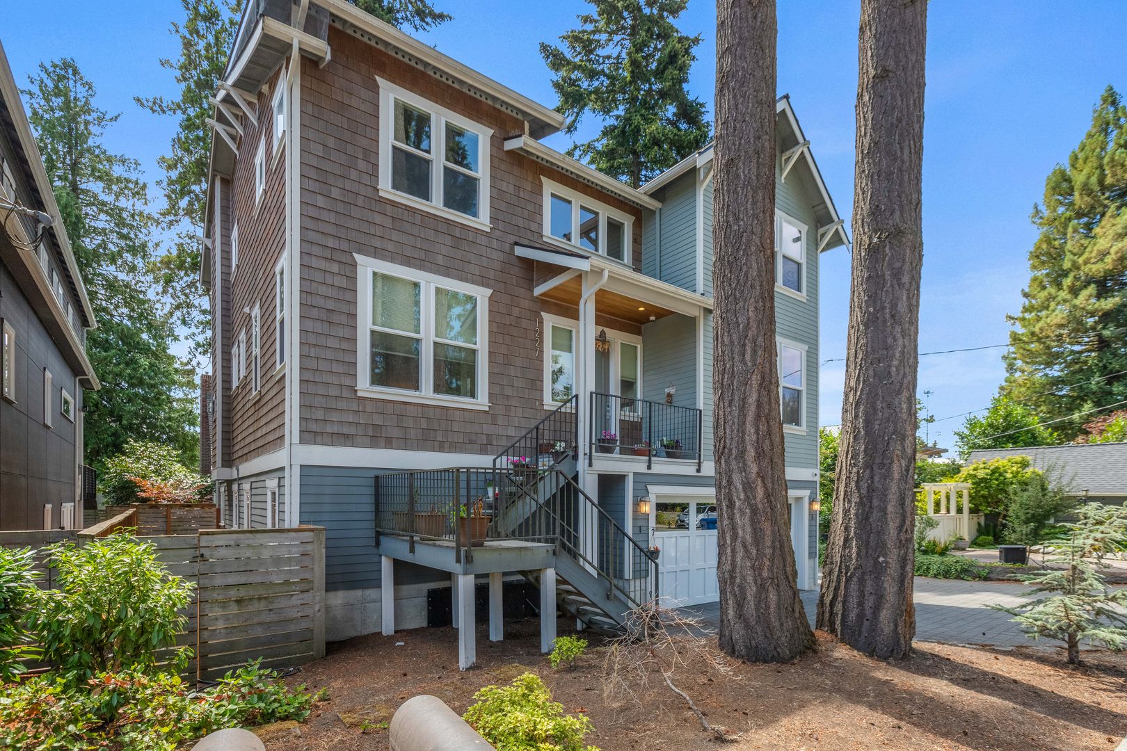 Seattle House: 1227 NE 88th Street