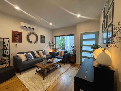Listing photo thumbnail