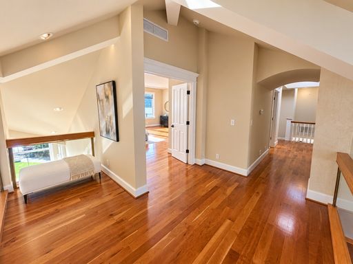 Listing photo thumbnail