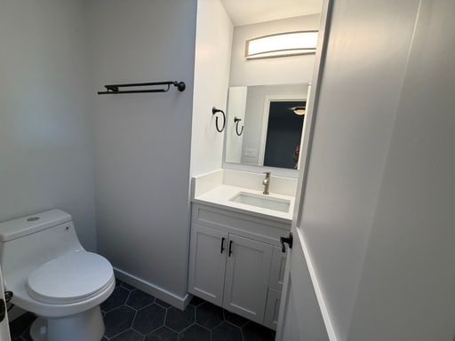 Listing photo thumbnail