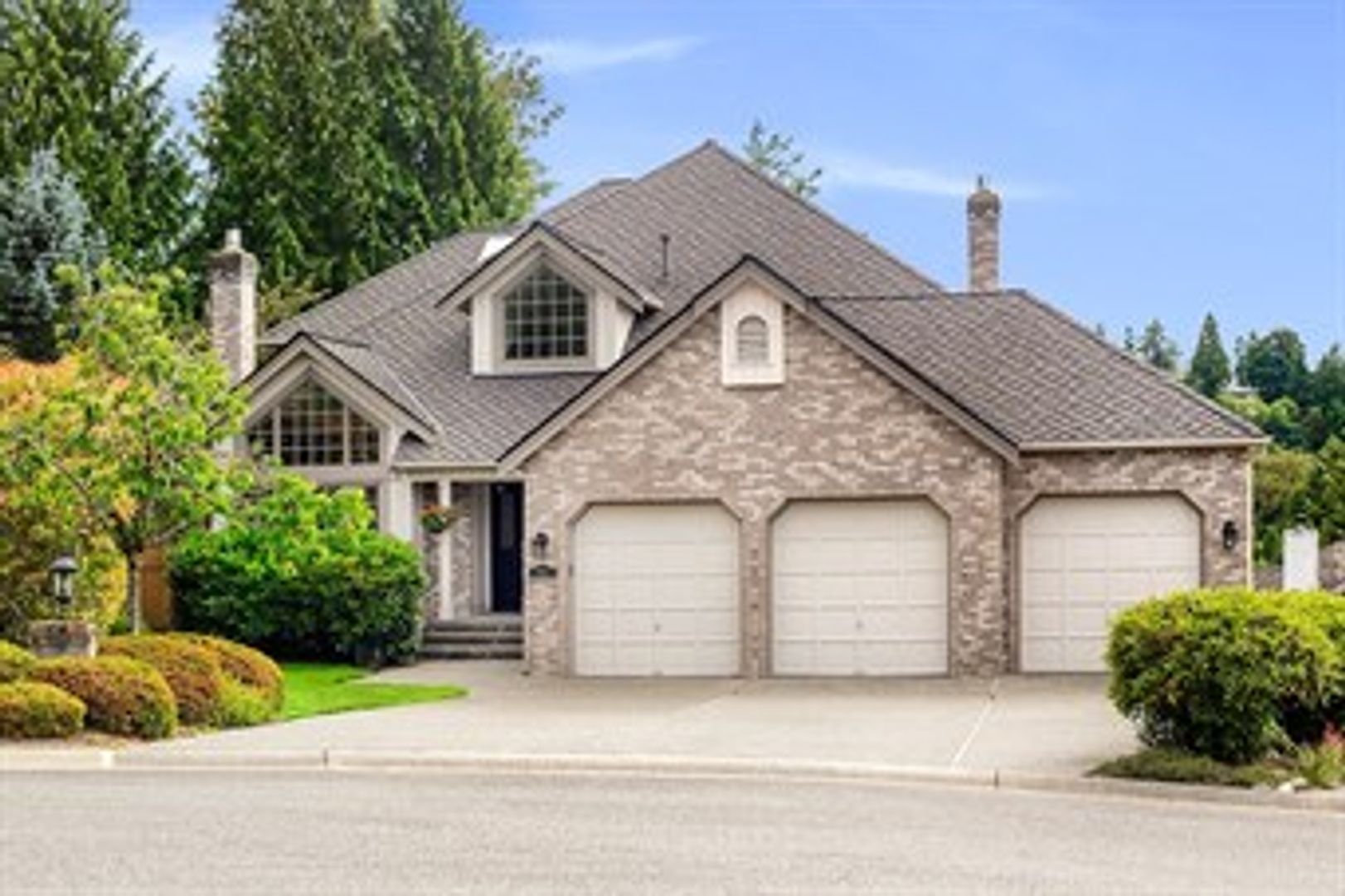 Newcastle House: 7811 146th Pl SE