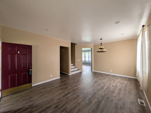 Listing photo thumbnail