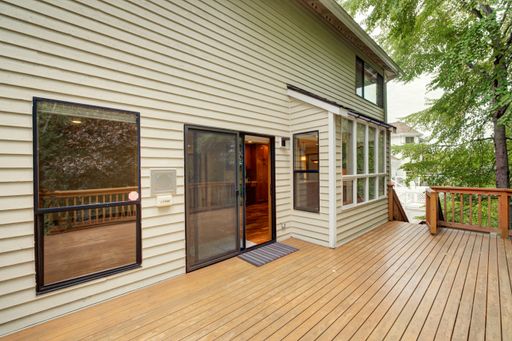 Listing photo thumbnail