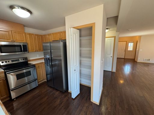 Listing photo thumbnail