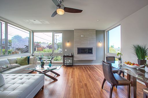 Listing photo thumbnail