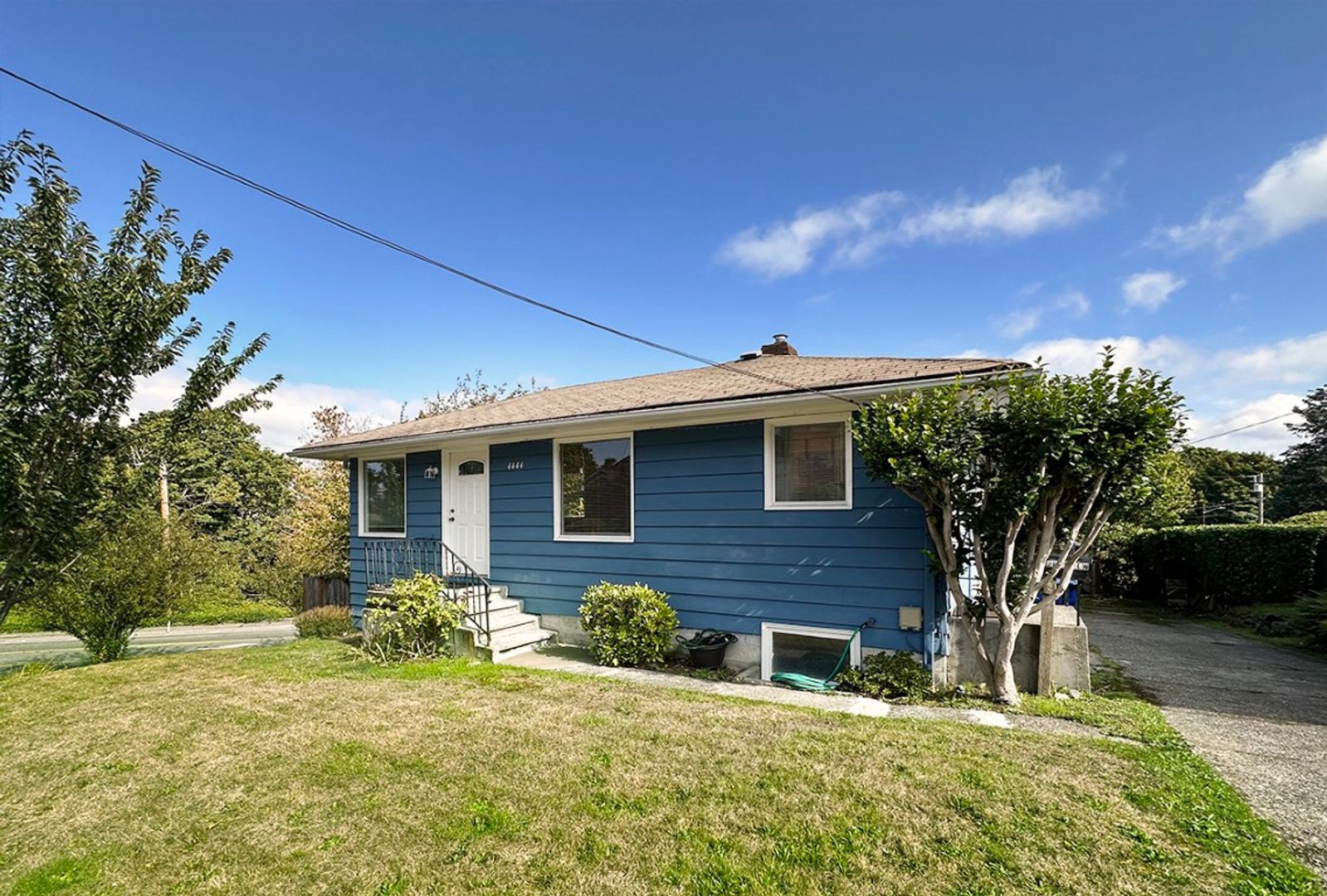 Seattle House: 4444 28th Place W