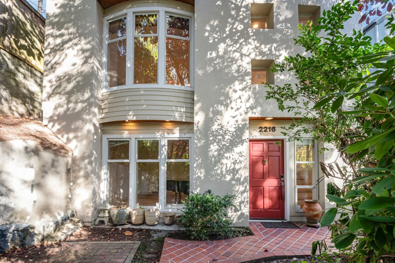 Seattle House: 2216 19th Avenue E