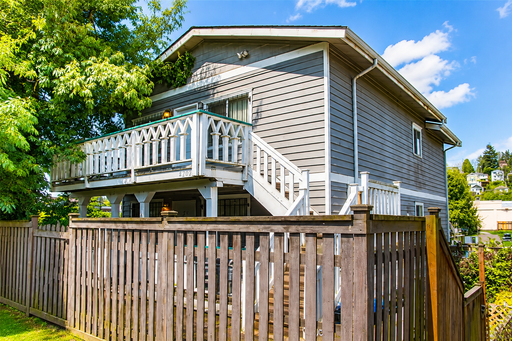 4Bd/1Ba Seattle Condo – photo 1