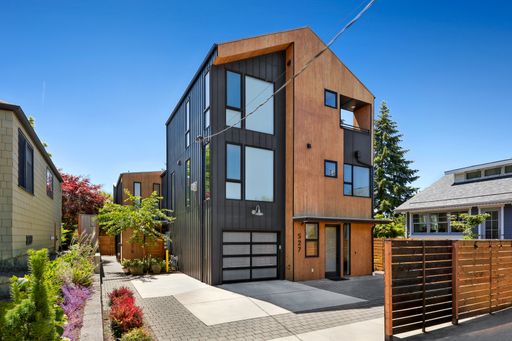 527 NE 89th Street #B, Seattle, WA 98115