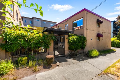 120 14th Avenue #12, Seattle, WA 98122