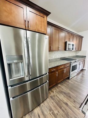 Listing photo thumbnail