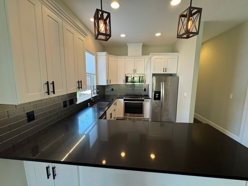 Listing photo thumbnail