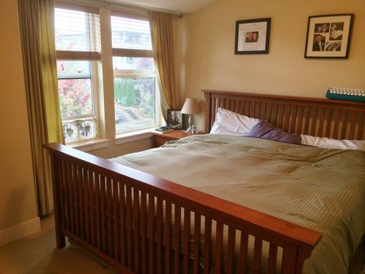 Listing photo thumbnail