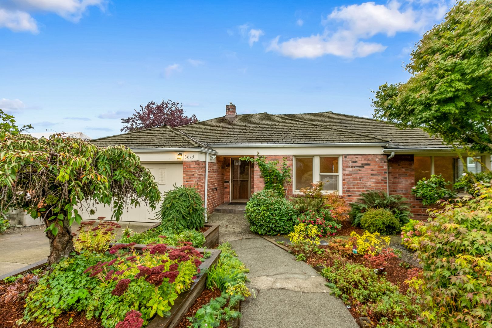 Seattle House: 6015 Wellesley Way NE