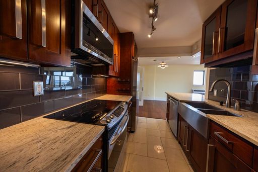 Listing photo thumbnail