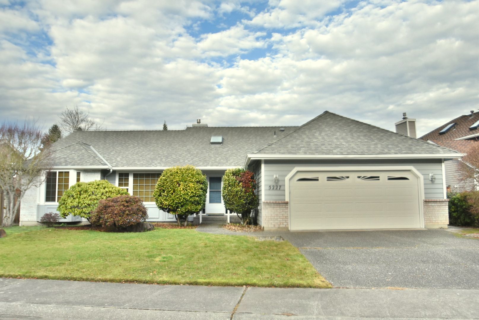 Mukilteo House: 5227 108th St SW