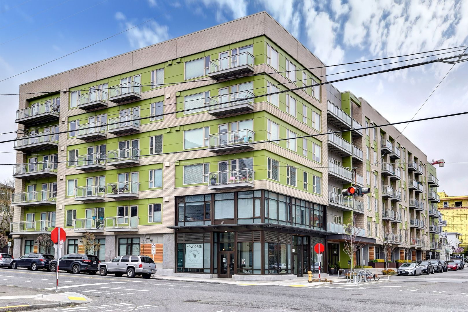 Seattle Condo: 1760 NW 56th St #208