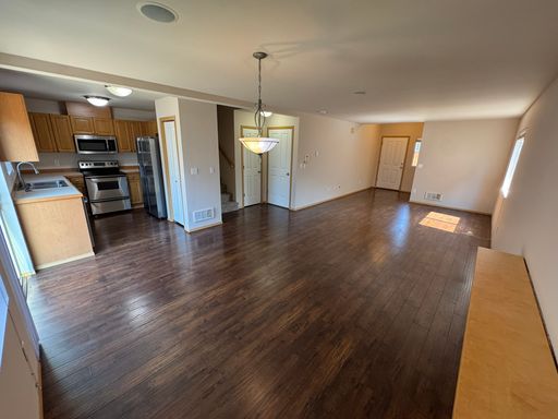 Listing photo thumbnail