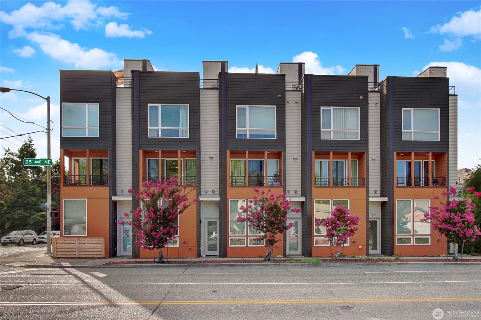 Seattle Townhome: 7503 25th Ave NE