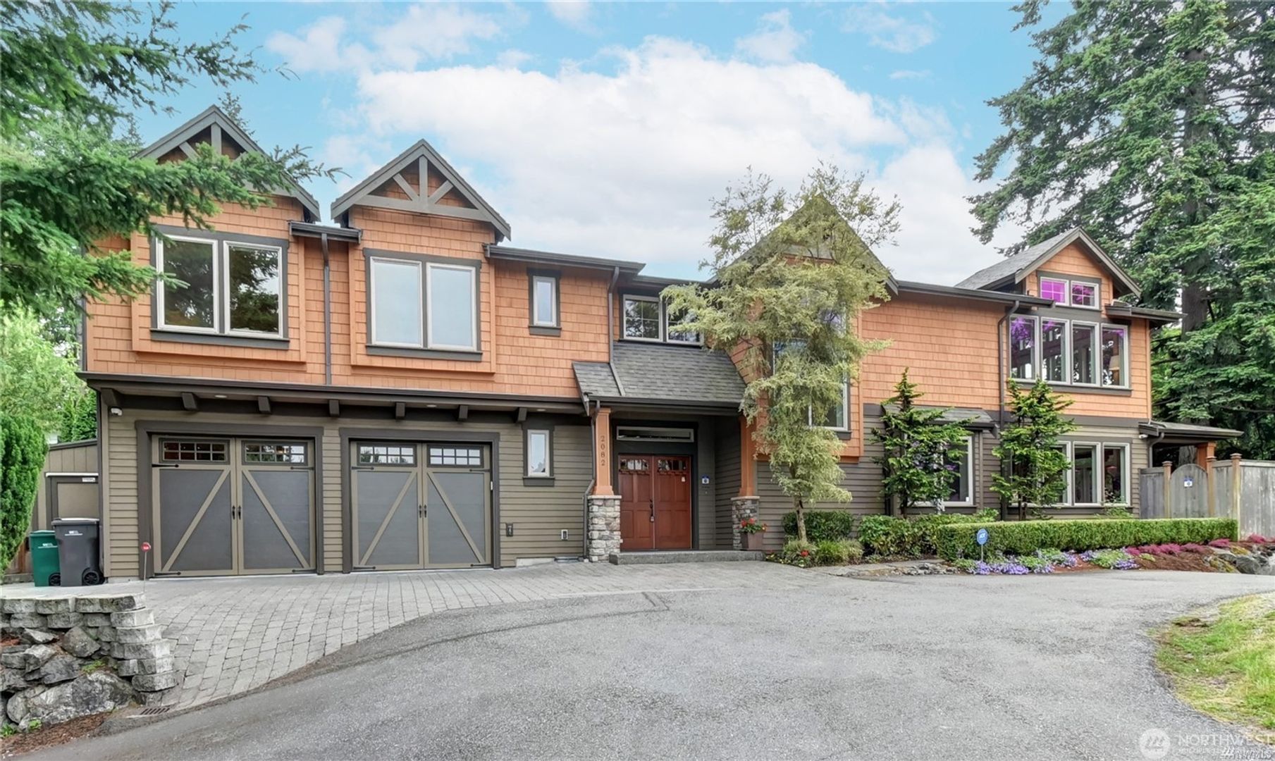 Kirkland House: 2082 Market Street