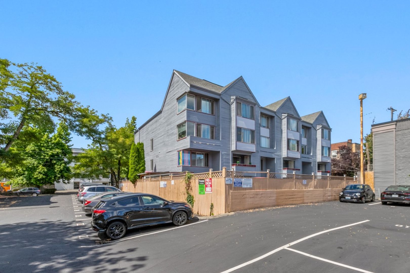 Seattle Apartment: 1455 E Harrison Street