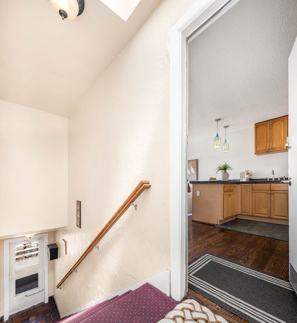 Listing photo