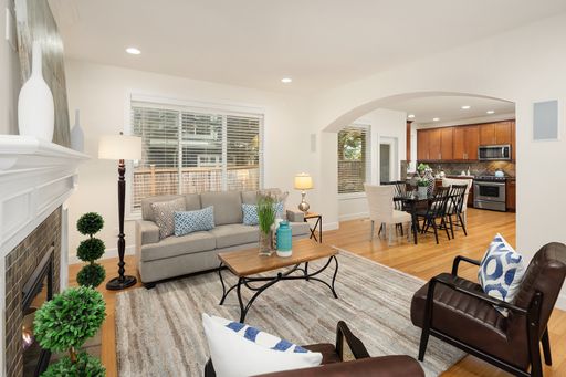 Listing photo thumbnail