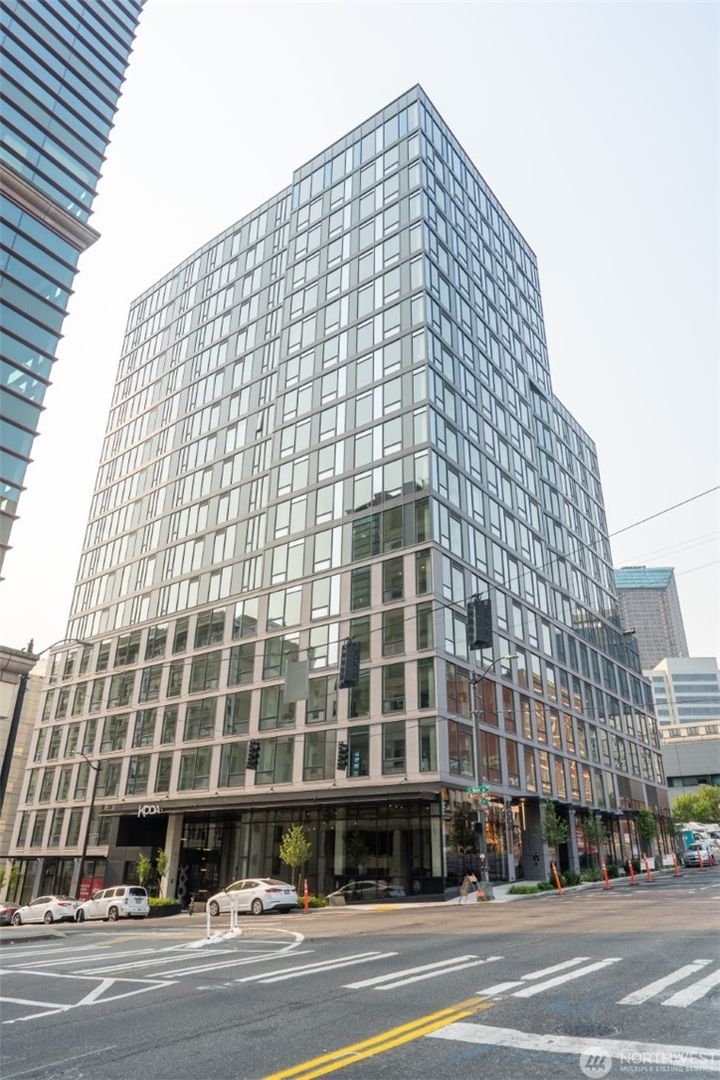 Seattle Condo: 450 S Main Street #1605
