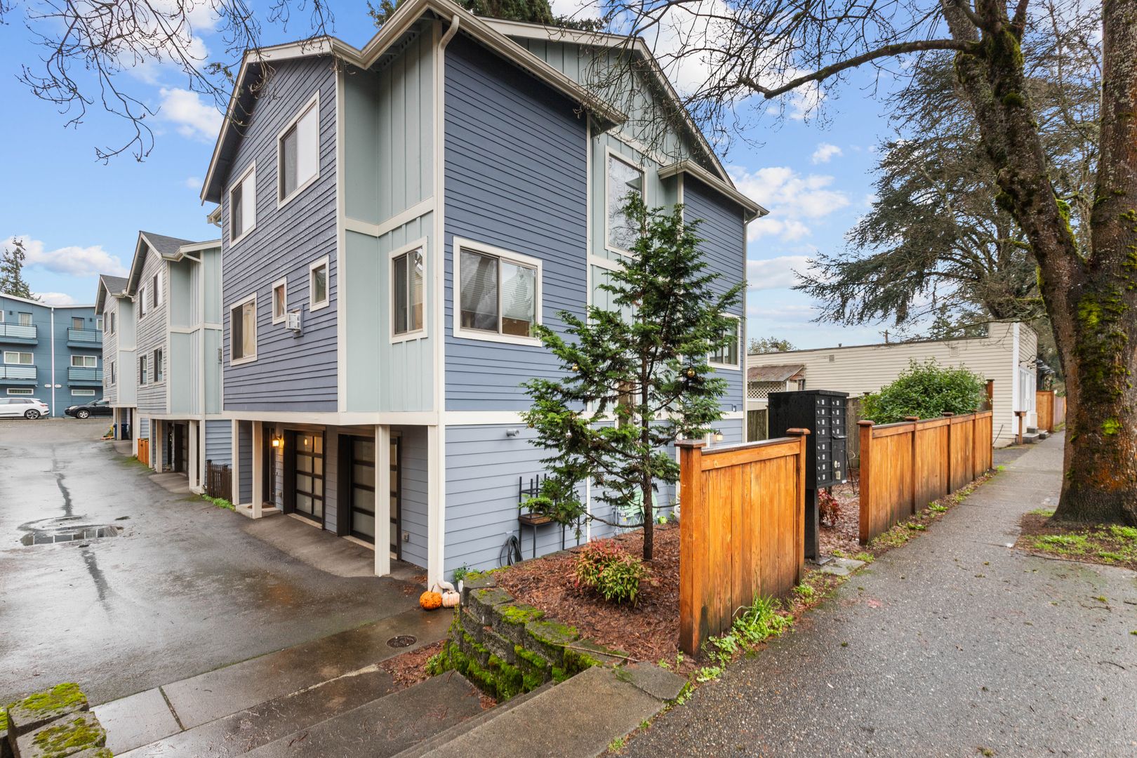 Seattle Townhome: 12039 35th Avenue NE #A