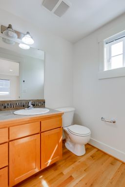 Listing photo thumbnail