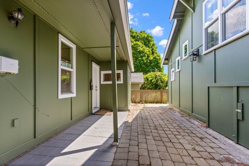 Listing photo thumbnail