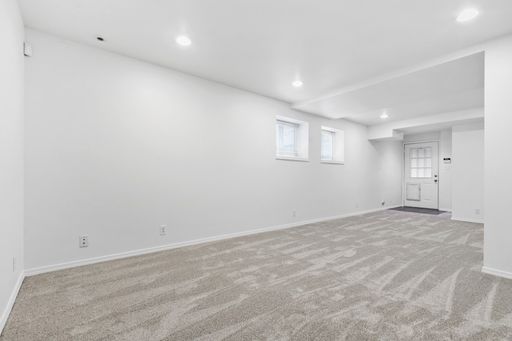 Listing photo thumbnail