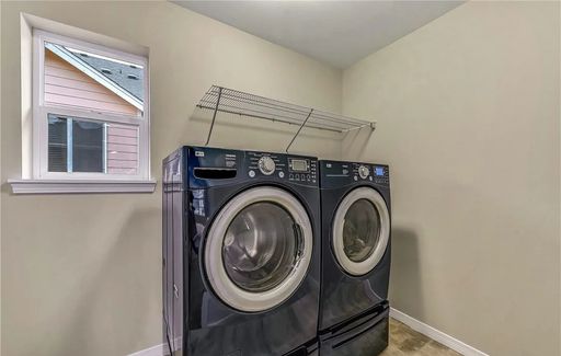 Listing photo thumbnail